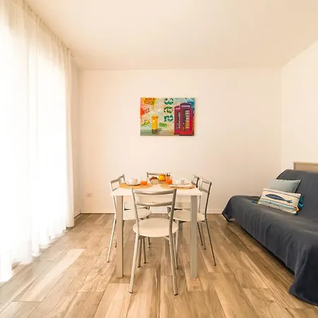 Mami Coral Apartman *